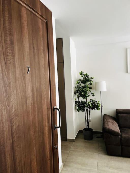 Sliema, Apt7, Stylish 2 Bedroom Apartment With Parking Exterior photo